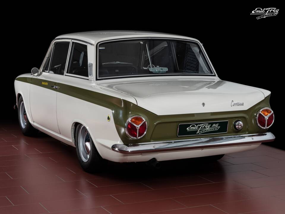 Image 3/8 de Ford Lotus Cortina (1967)