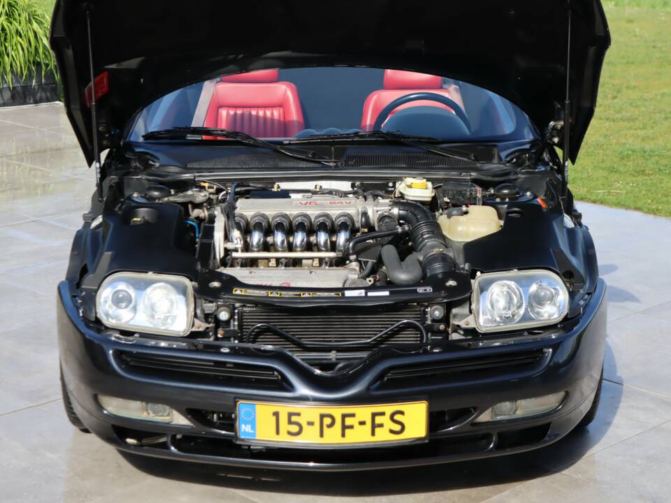 Image 24/50 of Alfa Romeo Spider 3.0 V6 24V (2001)