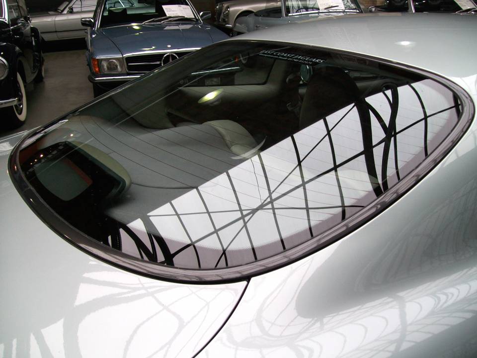 Imagen 3/13 de Jaguar XK8 4.0 (1997)