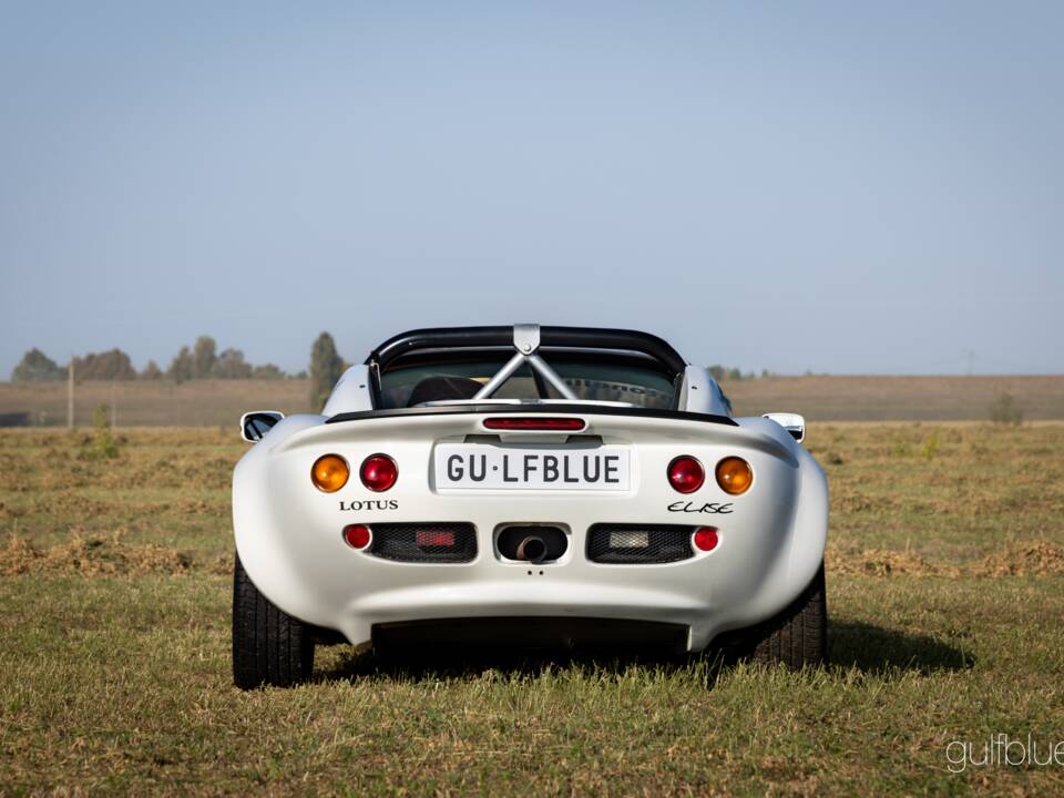 Image 9/50 of Lotus Elise 111 (1998)