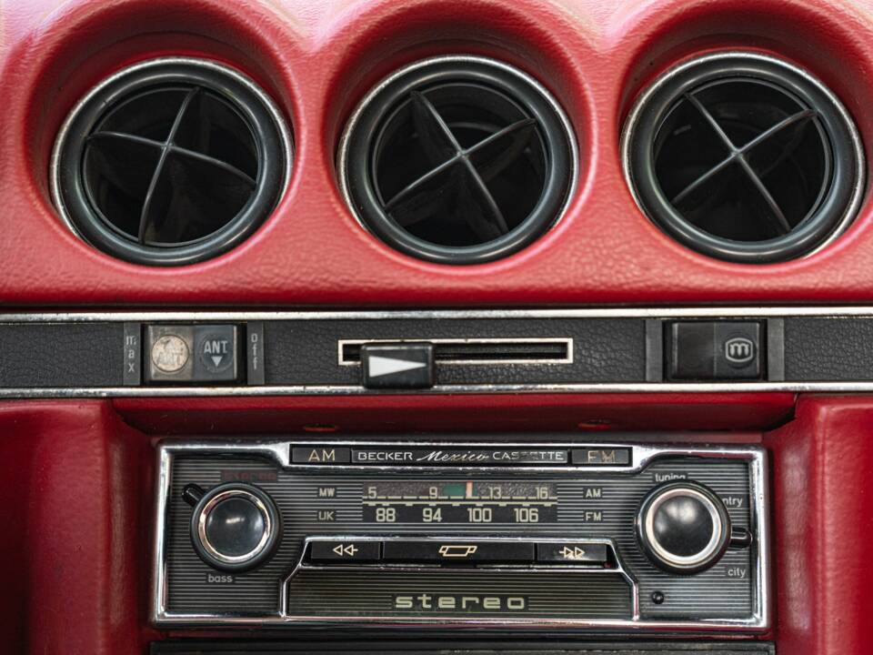 Image 47/50 de Mercedes-Benz 450 SL (1977)