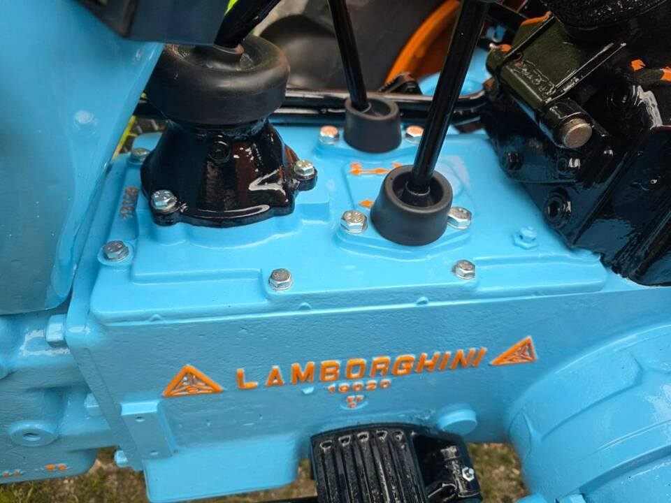 Bild 6/81 von Lamborghini 1R (1966)