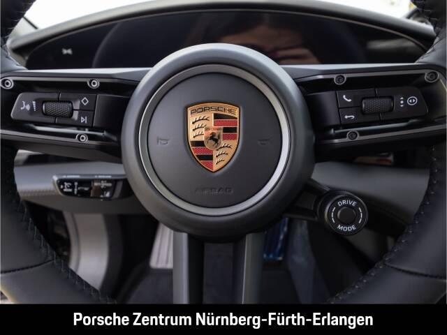 Image 20/36 of Porsche Taycan 4S Sport Turismo (2026)