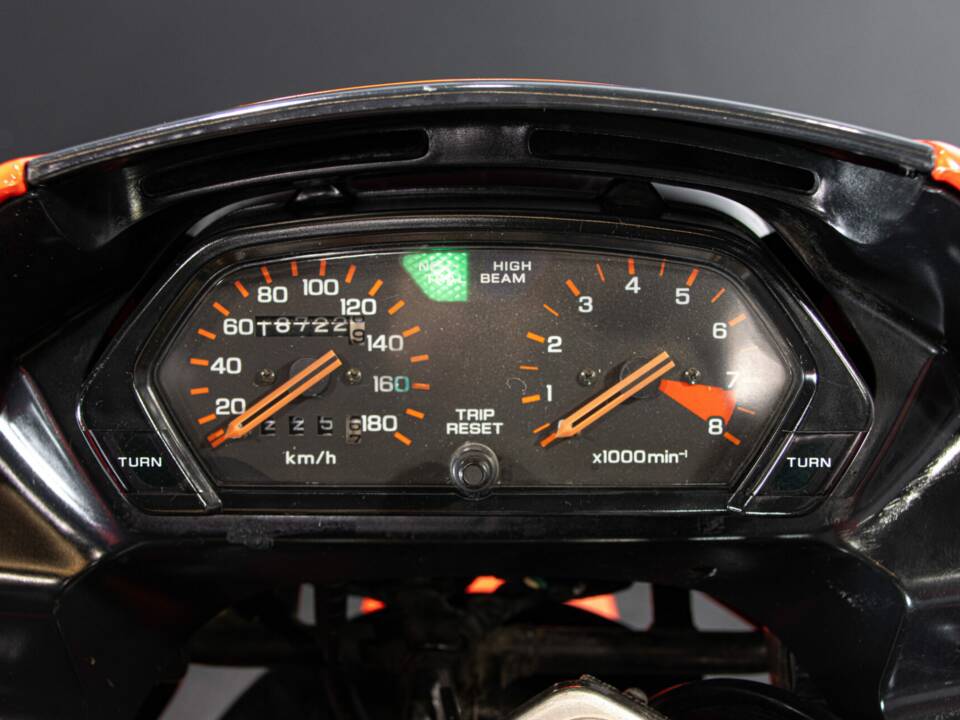Image 41/50 de Honda NX 650 Dominator (1990)