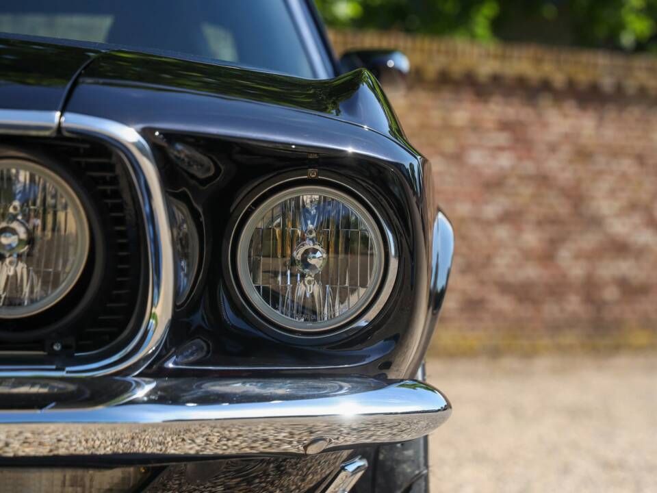 Image 21/50 of Ford Mustang 302 (1969)