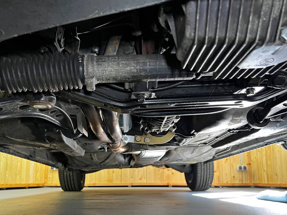 Immagine 17/21 di BMW 318i (1991)