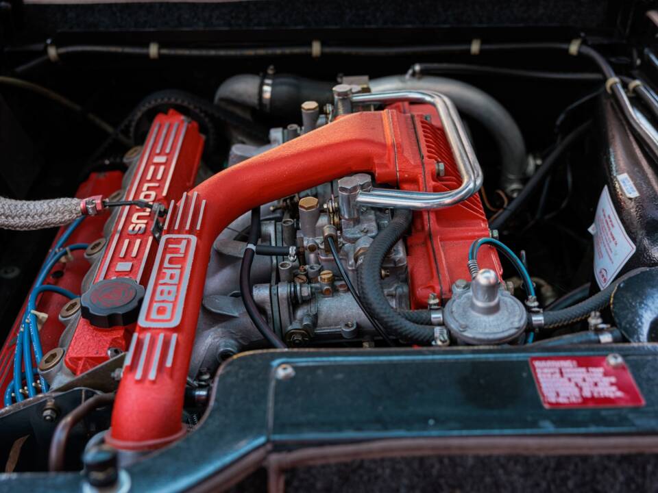 Afbeelding 5/47 van Lotus Esprit Turbo HC (1989)