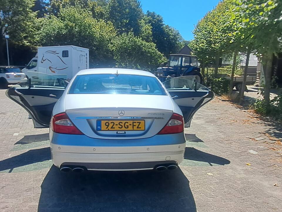 Immagine 13/15 di Mercedes-Benz CLS 350 (2006)
