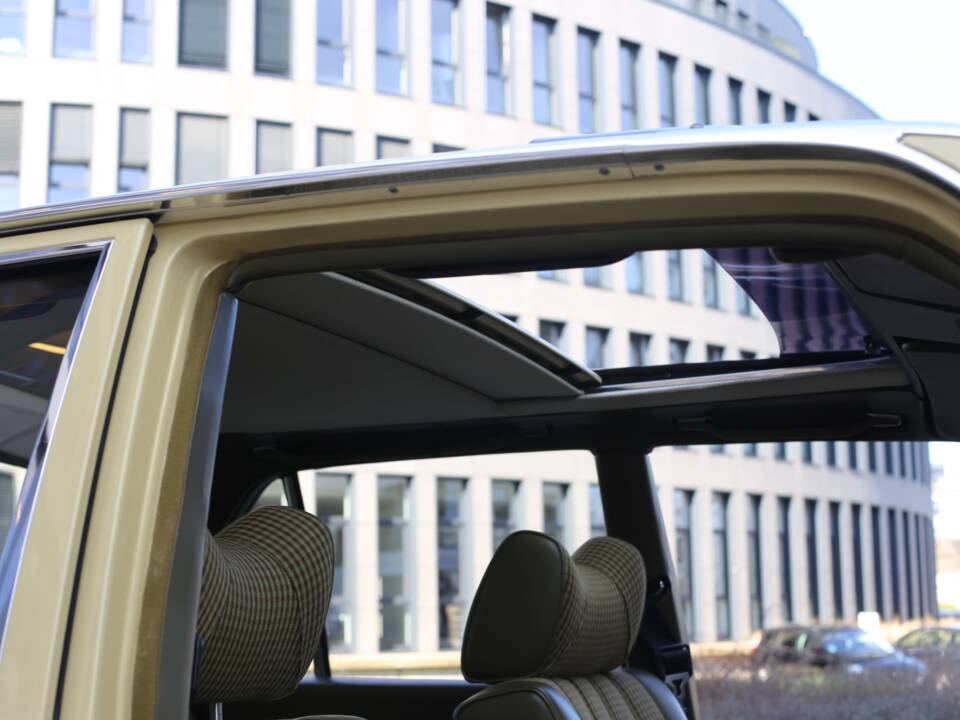 Bild 57/76 von Mercedes-Benz 280 SE (1977)