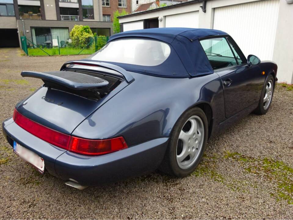 Image 2/10 of Porsche 911 Carrera 4 (1990)