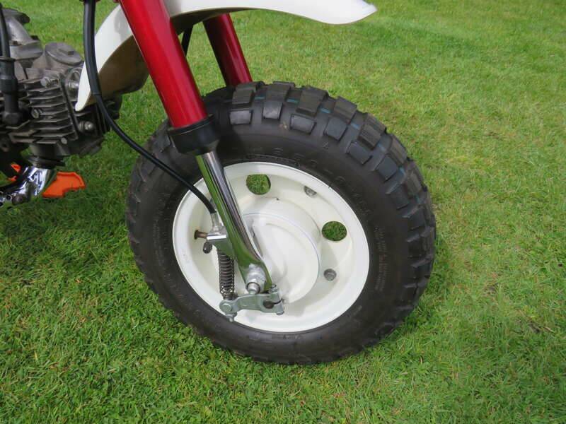 Immagine 25/36 di Honda Z 50 Monkey (2000)