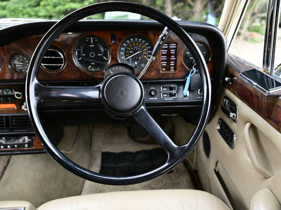 Bild 31/50 von Rolls-Royce Silver Shadow II Jubilee (1980)