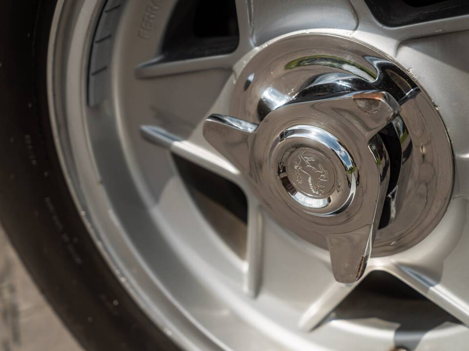 Bild 24/79 von Ferrari 365 GTB/4 Daytona (1969)