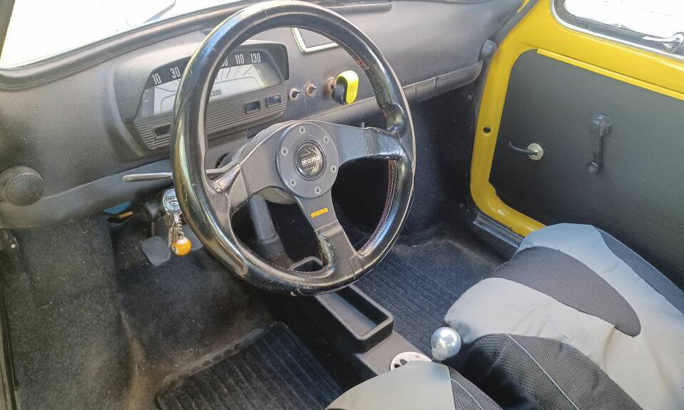 Image 2/8 of FIAT 500 L (1971)