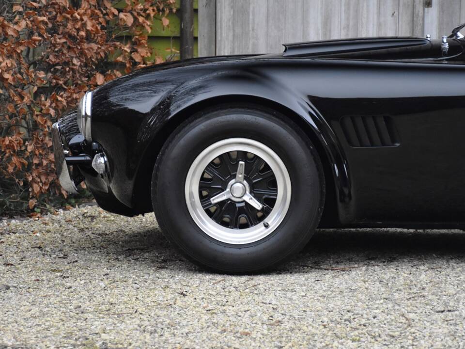 Immagine 16/34 di AC Cobra Mk IV (1985)