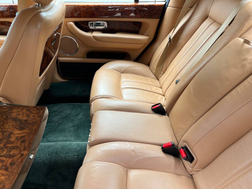 Image 43/59 de Bentley Arnage RL (2004)