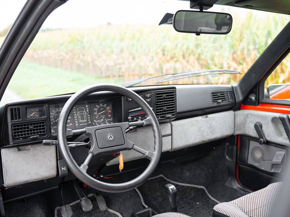 Image 21/45 of Lancia Y10 Turbo (1985)