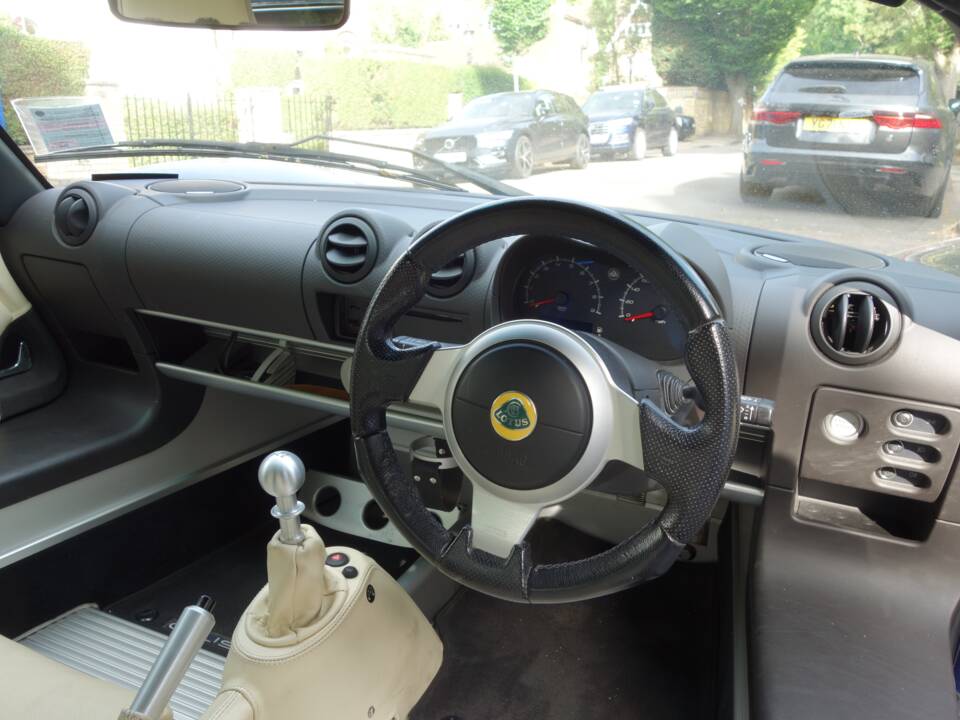 Image 5/10 of Lotus Elise SC (2008)