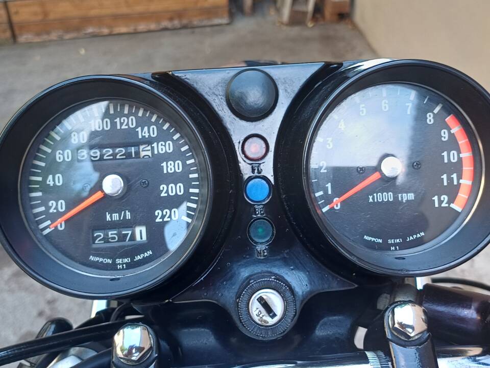 Image 6/15 of Kawasaki H 1 D (1973)