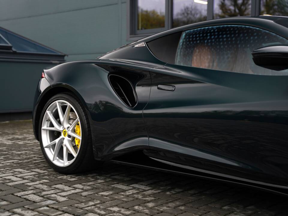 Image 45/50 de Lotus Emira &quot;First Edition&quot; (2023)
