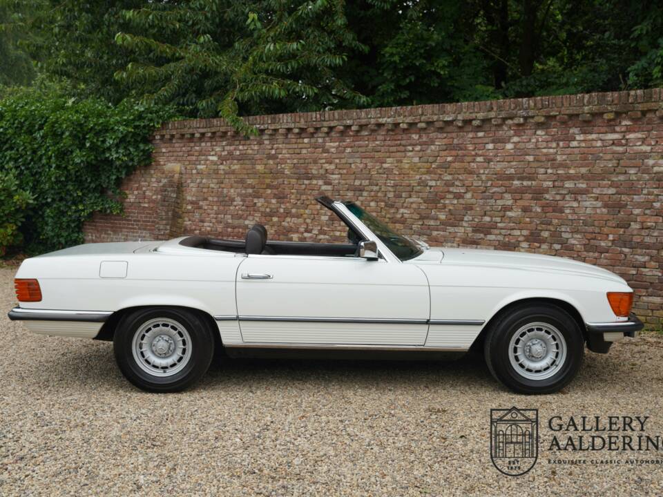 Image 13/50 of Mercedes-Benz 280 SL (1981)