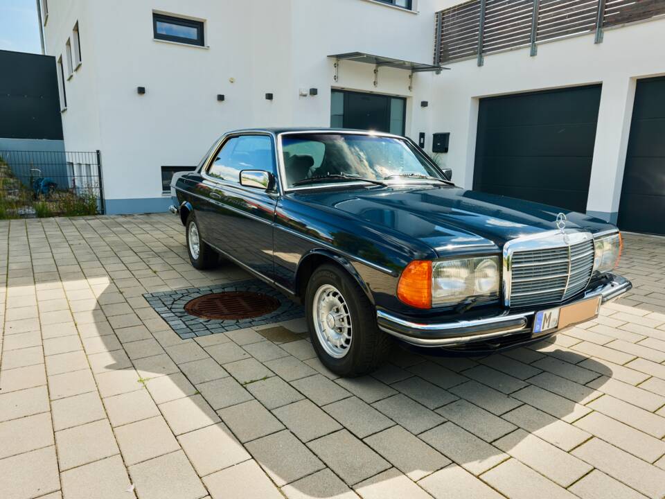 Bild 12/99 von Mercedes-Benz 230 CE (1983)