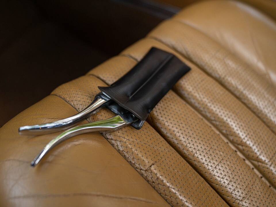 Image 45/50 de Mercedes-Benz 280 SL (1969)