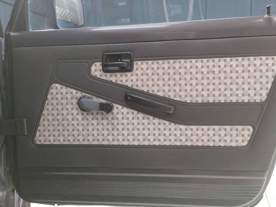 Bild 28/42 von Suzuki SJ 413 (1988)