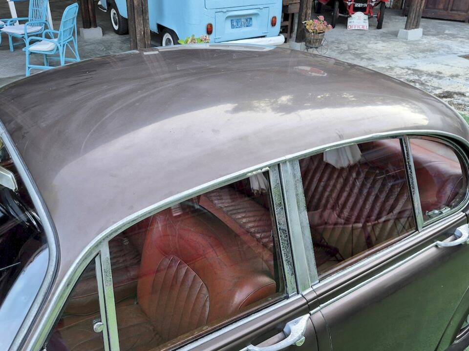Bild 33/76 von Jaguar Mk II 2.4 (1963)