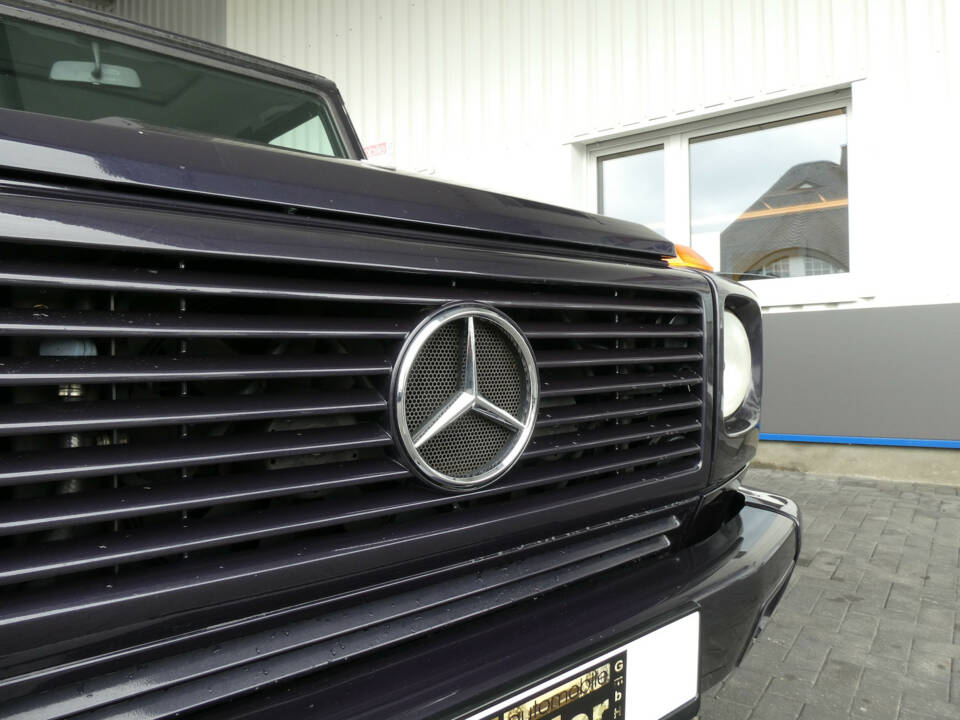 Image 16/23 of Mercedes-Benz 500 GE (1993)