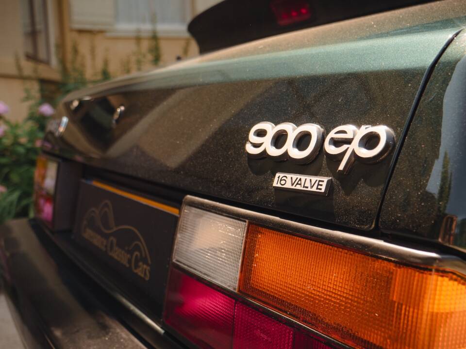 Bild 11/45 von Saab 900 S (1992)