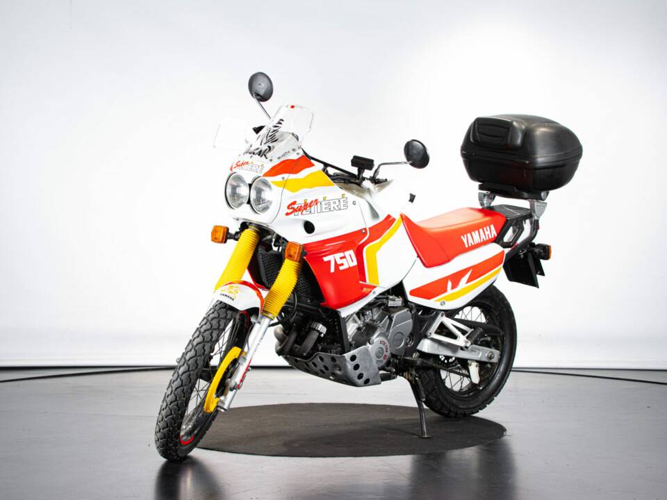 Image 8/35 de Yamaha XTZ 750 Super Ténéré (1989)