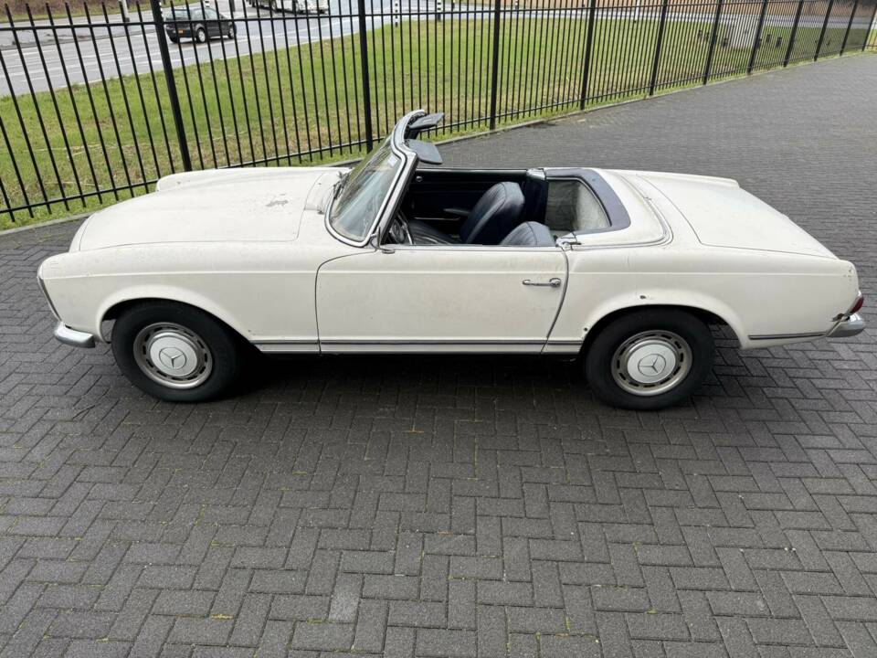 Bild 9/50 von Mercedes-Benz 230 SL (1966)