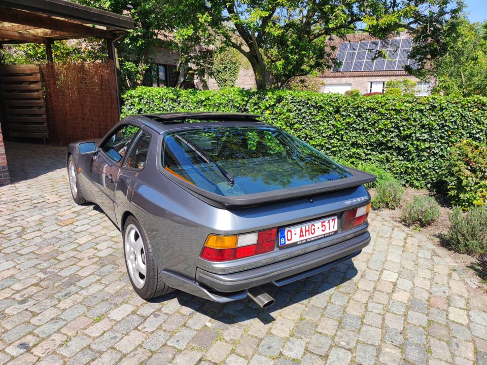 Bild 8/9 von Porsche 944 S2 (1990)