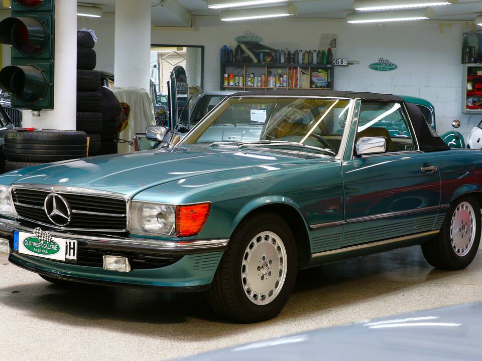 Image 1/25 of Mercedes-Benz 560 SL (1986)