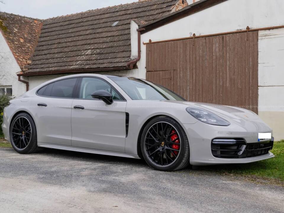 Bild 1/11 von Porsche Panamera GTS (2018)