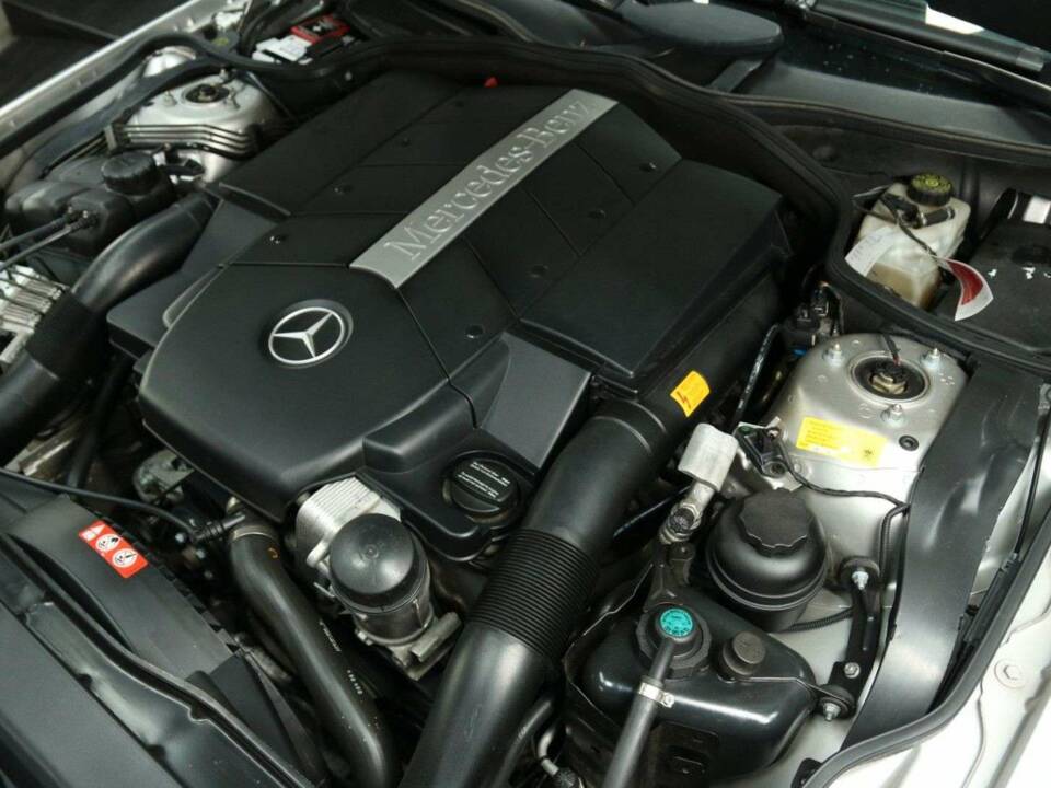 Immagine 27/30 di Mercedes-Benz SL 500 (2006)