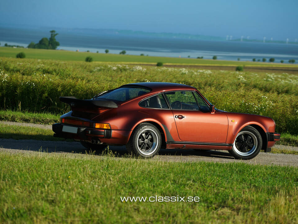 Bild 14/28 von Porsche 911 Turbo 3.3 (1988)