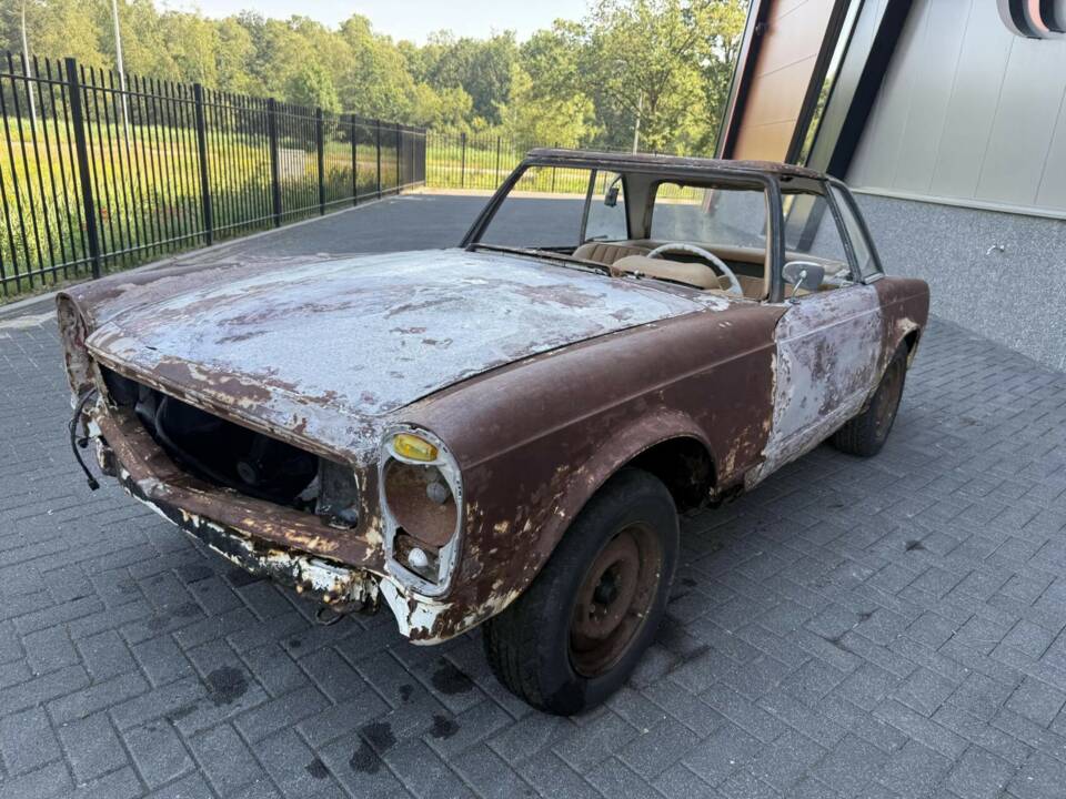 Image 5/50 de Mercedes-Benz 230 SL (1964)