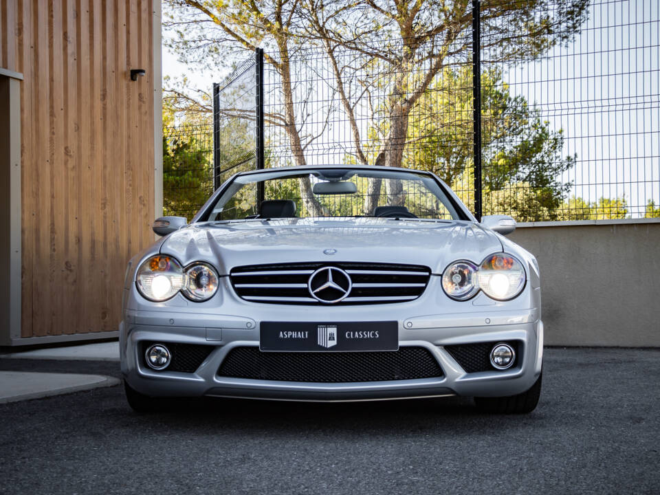 Image 2/50 de Mercedes-Benz SL 55 AMG (2006)