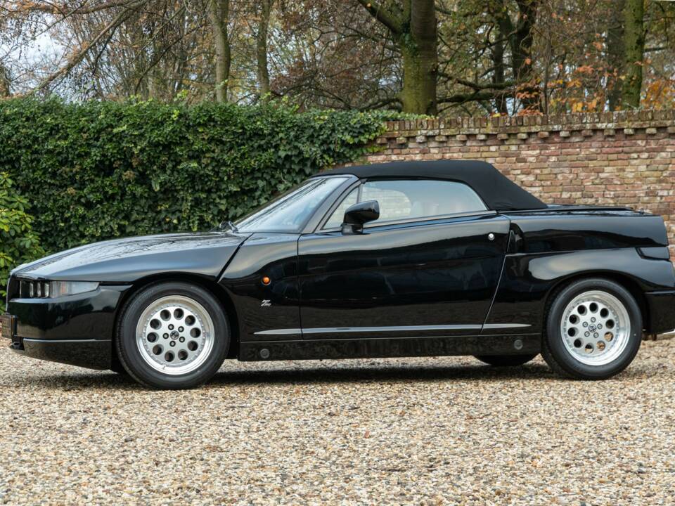 Imagen 28/50 de Alfa Romeo RZ (1994)