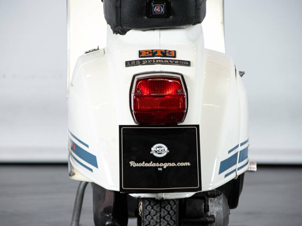 Image 22/30 of Piaggio DUMMY (1982)