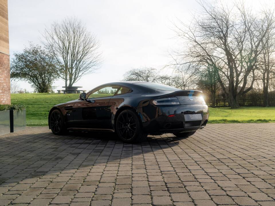 Bild 37/77 von Aston Martin V12 Vantage AMR (2018)