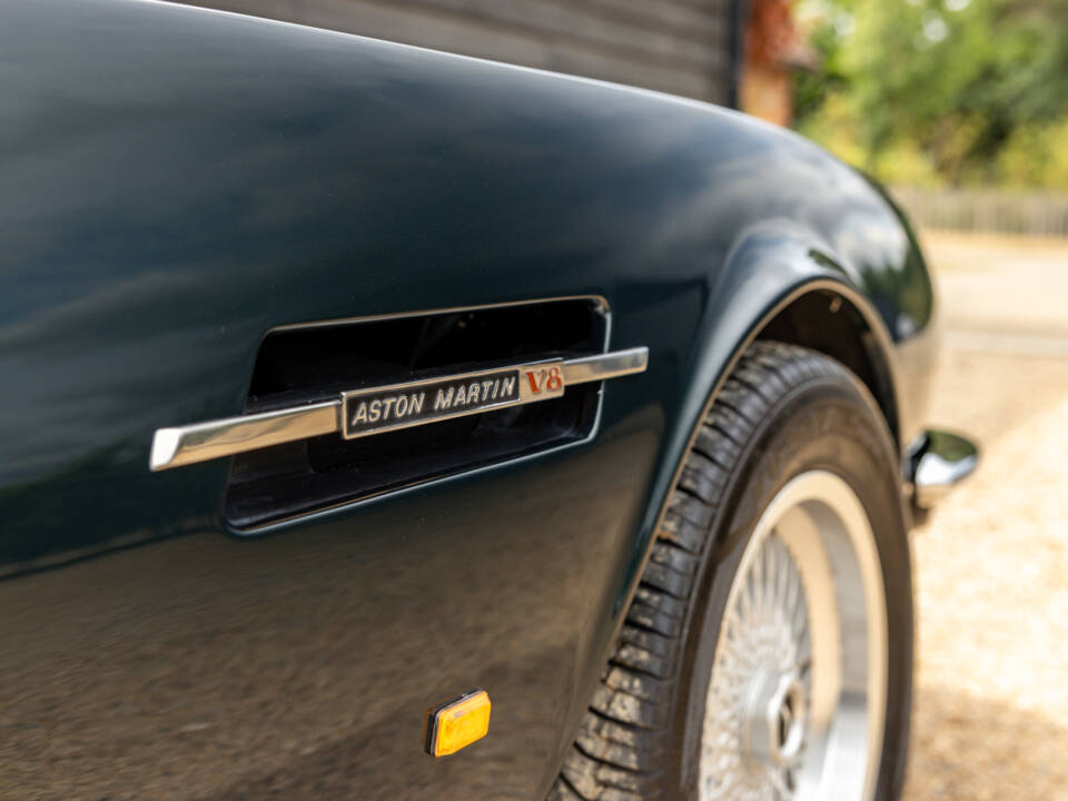 Bild 19/54 von Aston Martin V8 EFi (1987)