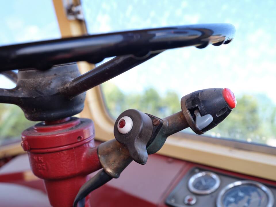 Bild 32/42 von AEC Mammoth Major Tanker (1954)