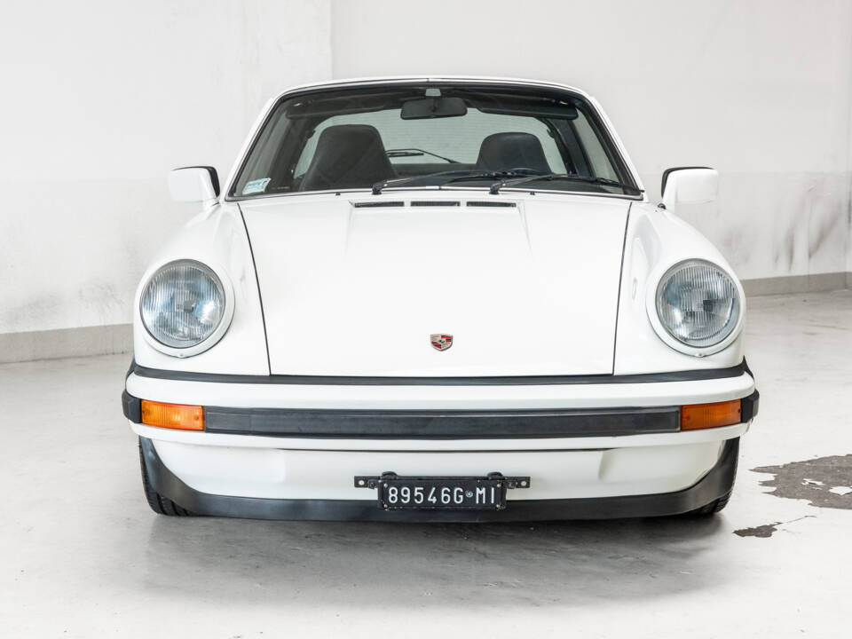 Immagine 2/32 di Porsche 911 SC 3.0 (1980)