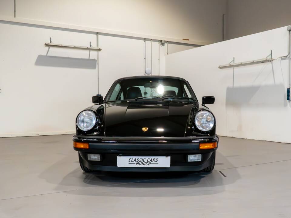 Image 9/38 of Porsche 911 Carrera 3.2 (1986)