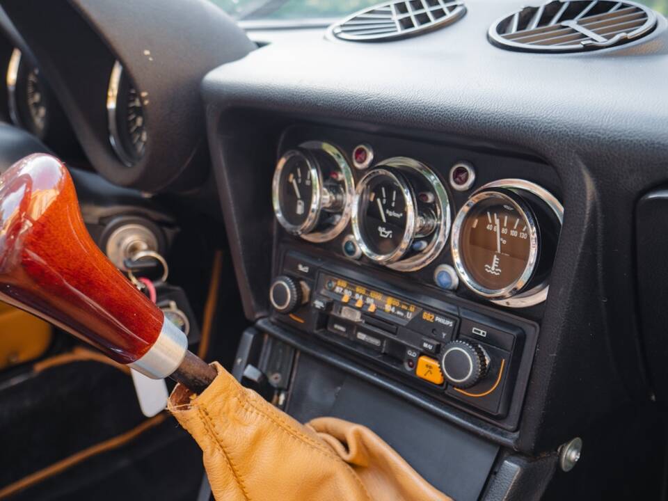 Image 27/34 of Alfa Romeo 2000 Spider Veloce (1980)