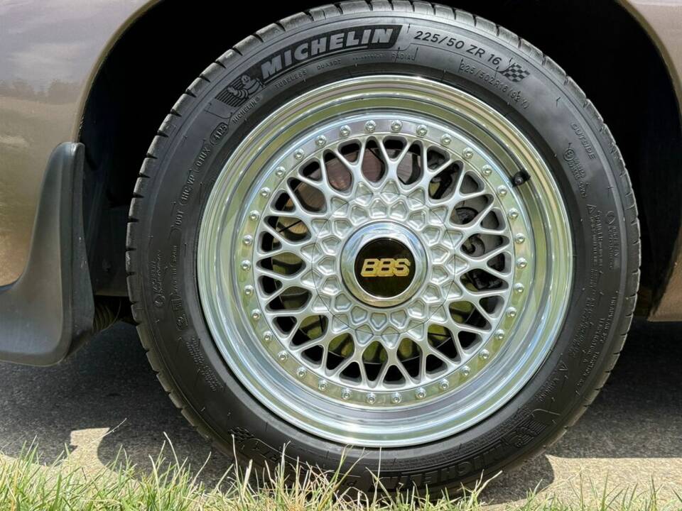 Image 20/21 of Porsche 928 S (1982)