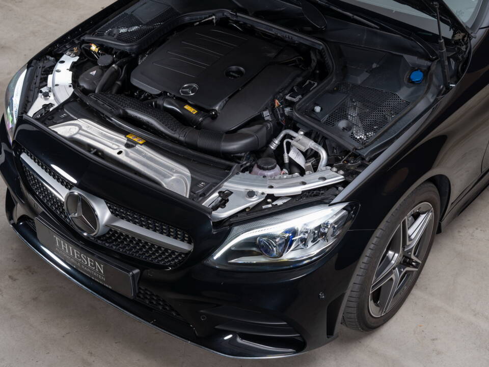 Bild 40/41 von Mercedes-Benz C 300 (2023)
